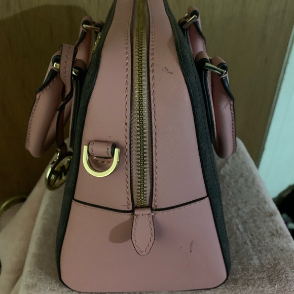 Michael Kors logo purse - Picture 11 of 13